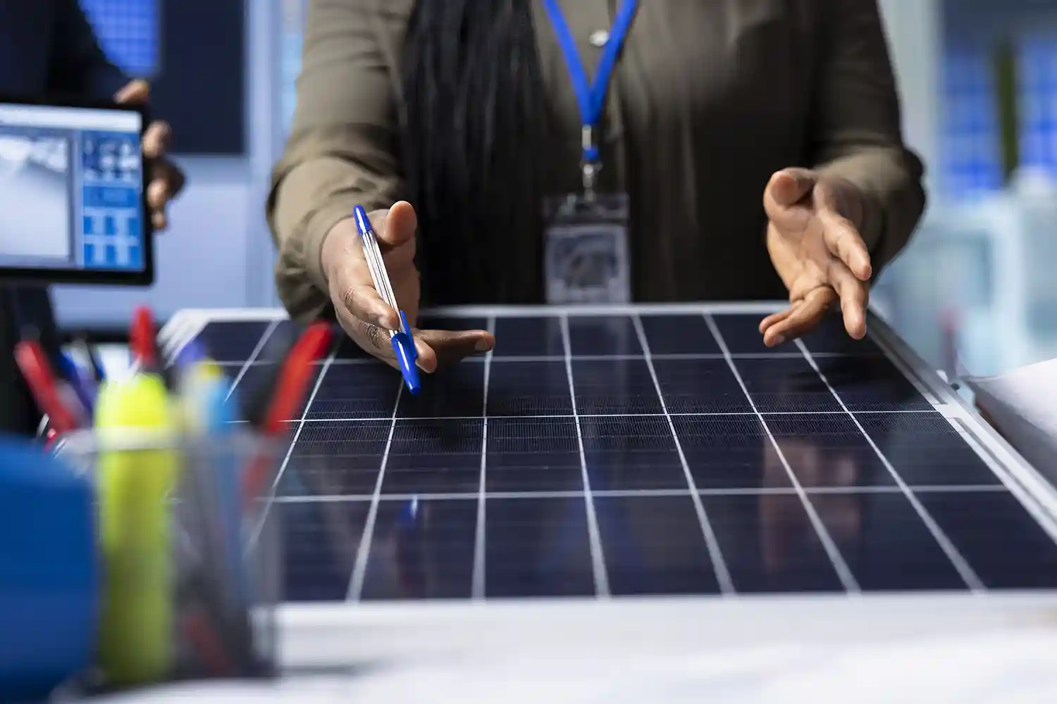 Hazır GES Sistemleri mi, Proje Bazlı Kurulum mu Daha Avantajlı?